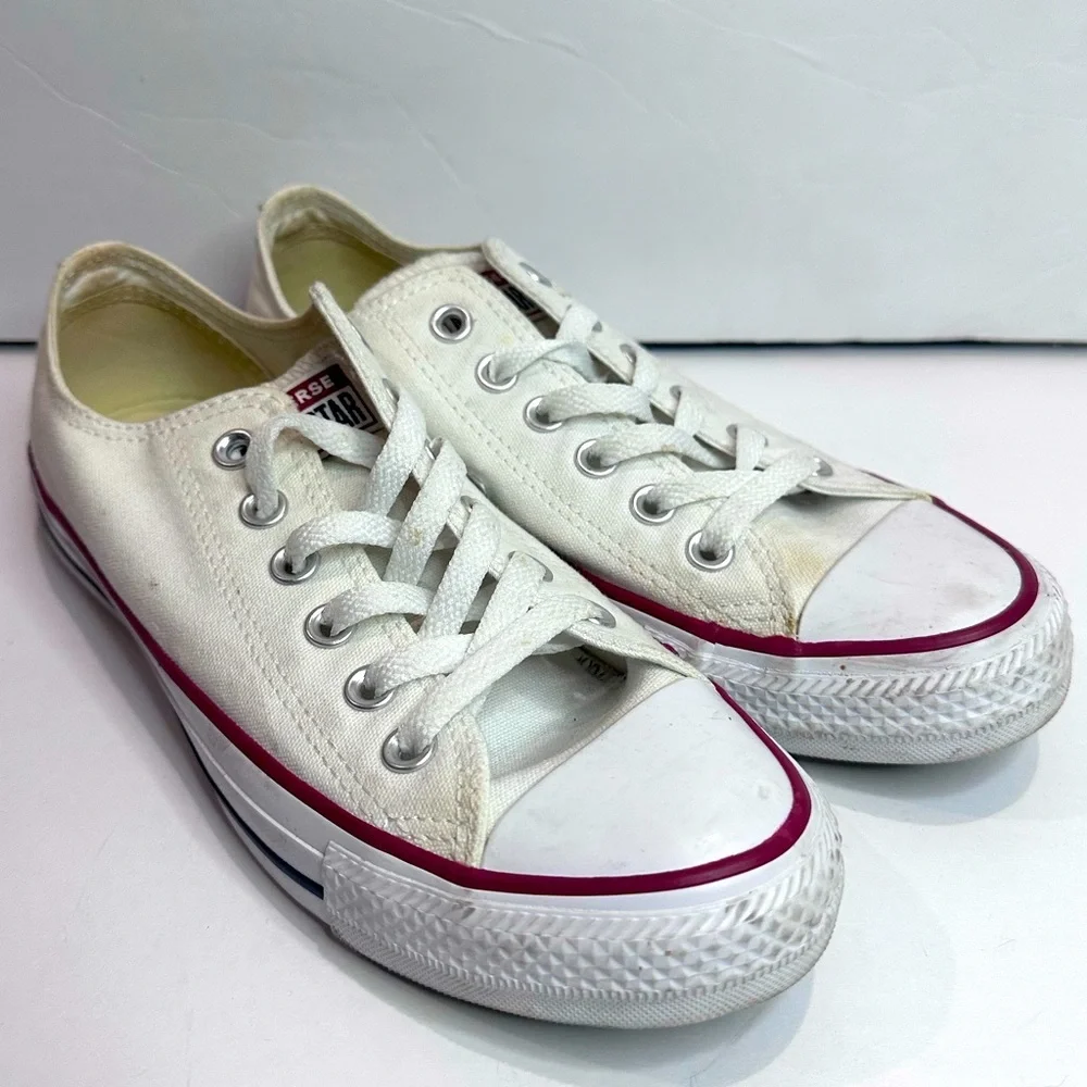 Women’s White Converse Chuck Taylor All Star Sneakers Sz.7 - Picture 1 of 7